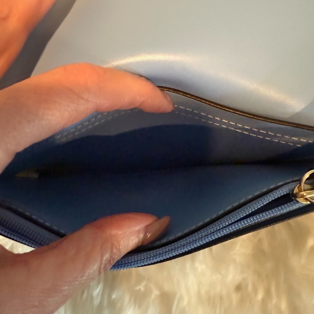 Kate Spade Bradbury Street Mollie Wristlet NWOT - Picture 4 of 8